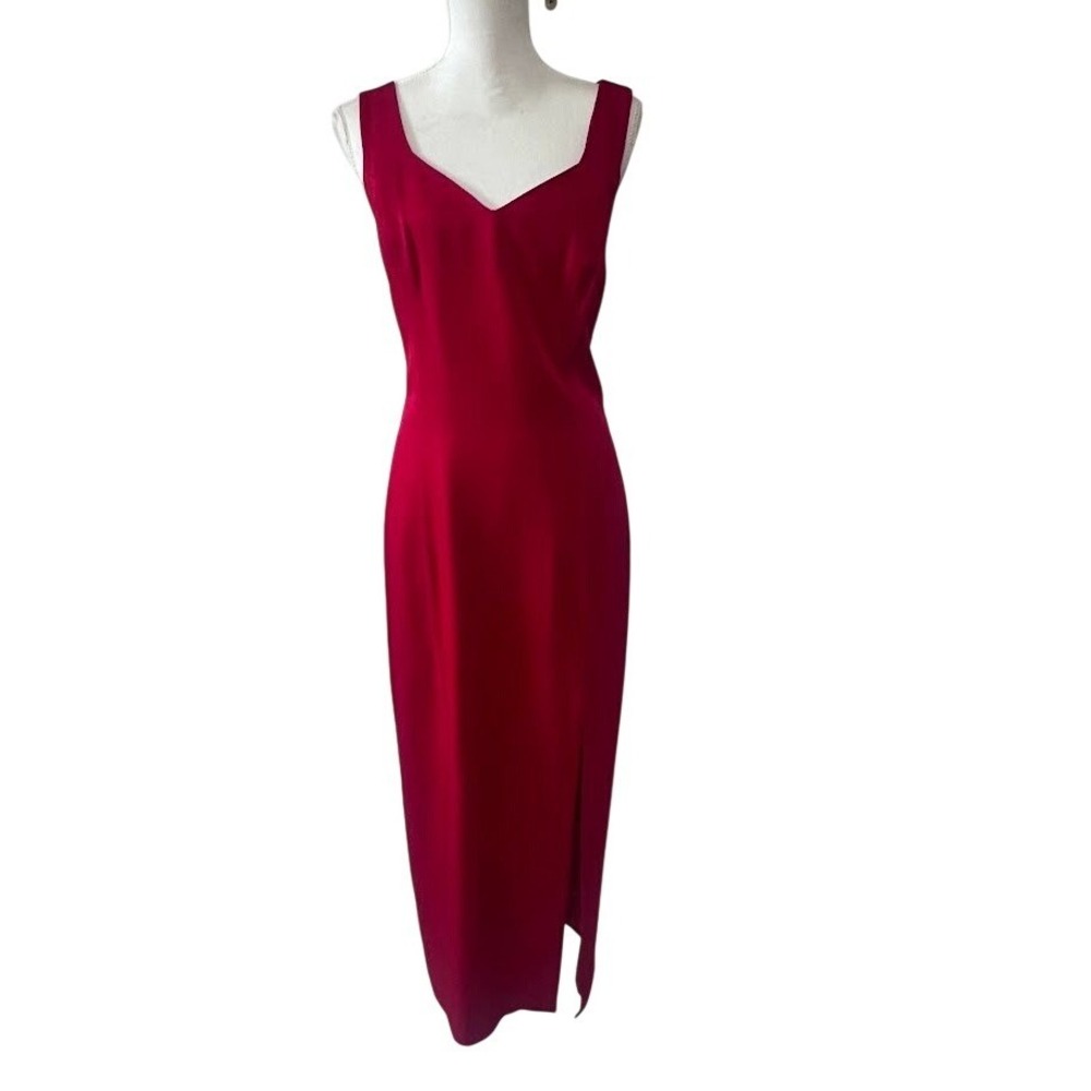 Vintage Red Sleeveless V-Neck Maxi Gown  Unique Back Formal Dress Sz 14